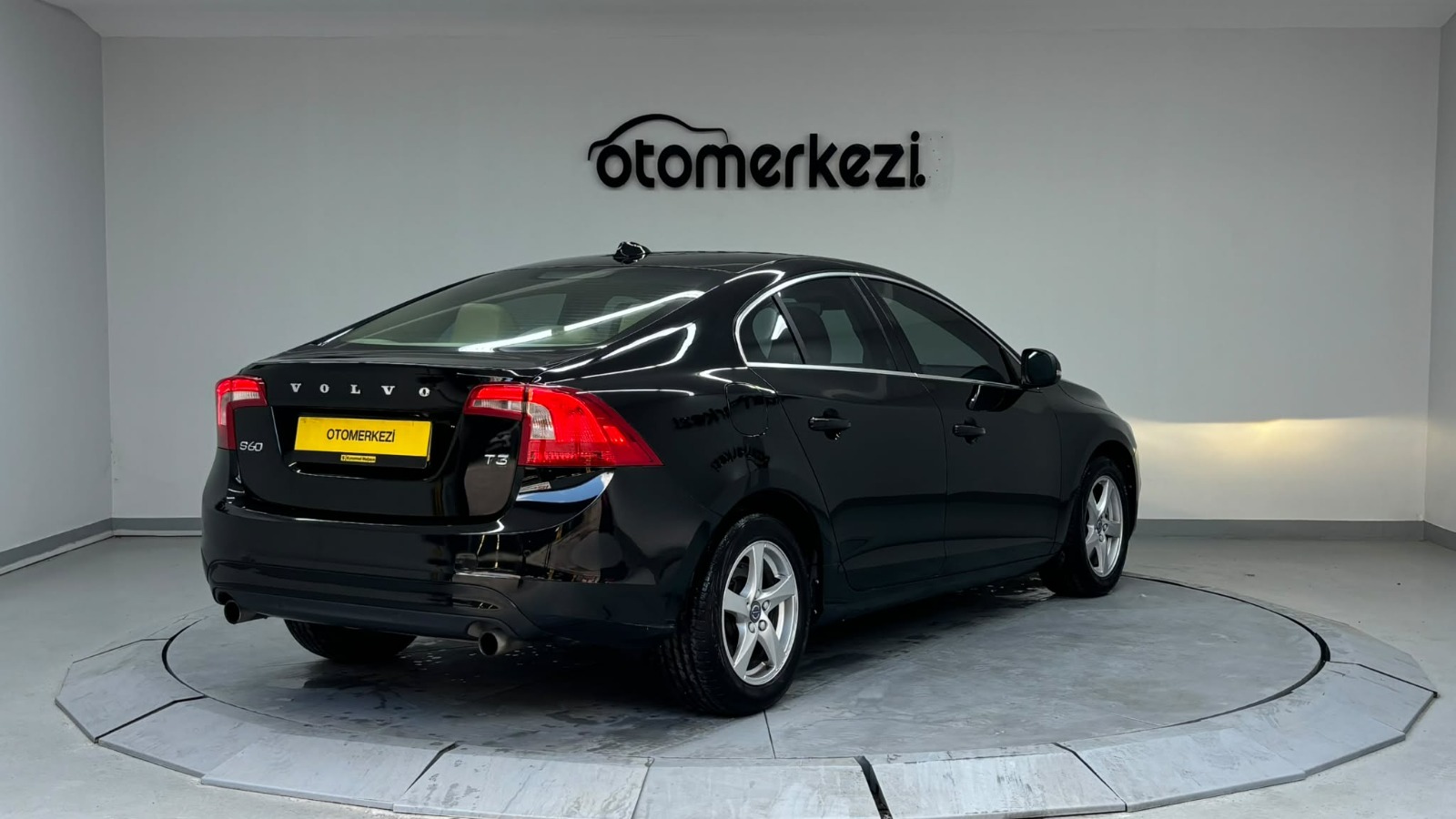 VOLVO S60 18